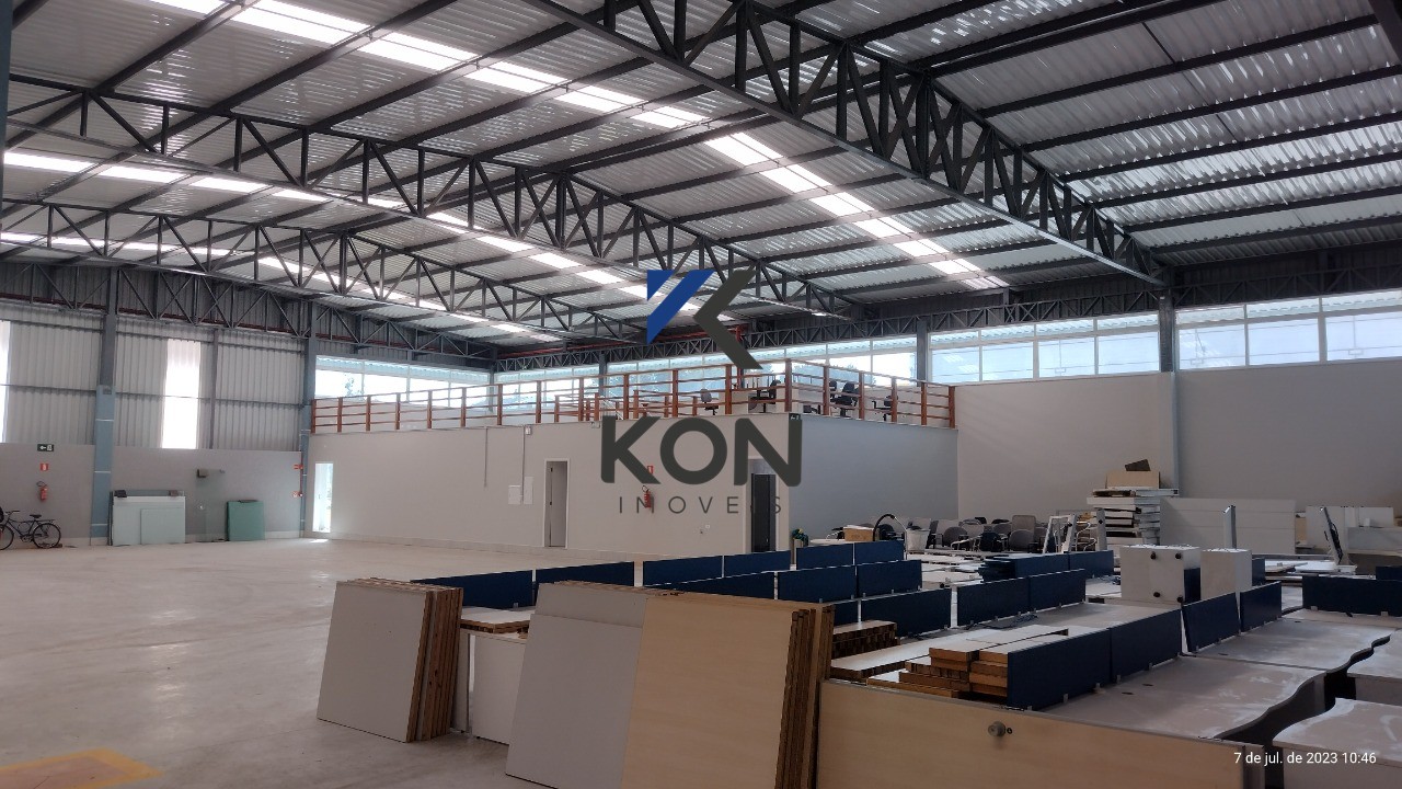 Para locação galpão logístico em curitiba de 4.915m²