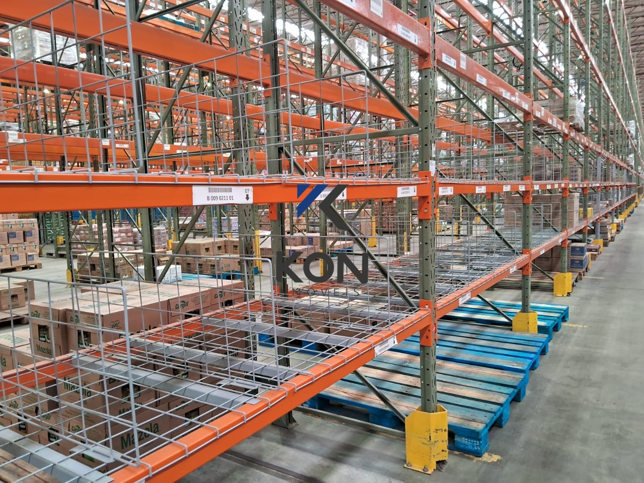 Galpão logístico em pinhais com pé-direito de 10,5m e piso 4