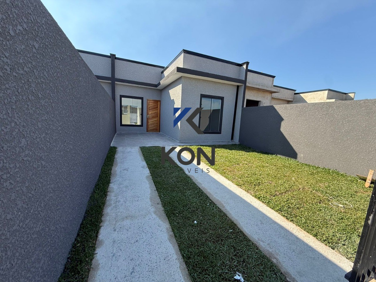 Casa nova com área gourmet no capela velha
