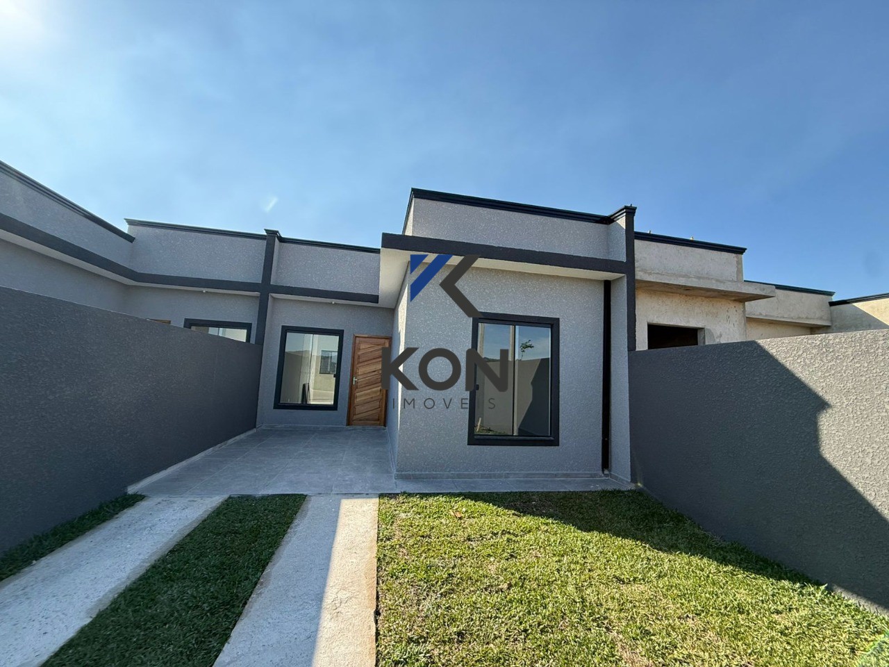 Casa nova com área gourmet no capela velha