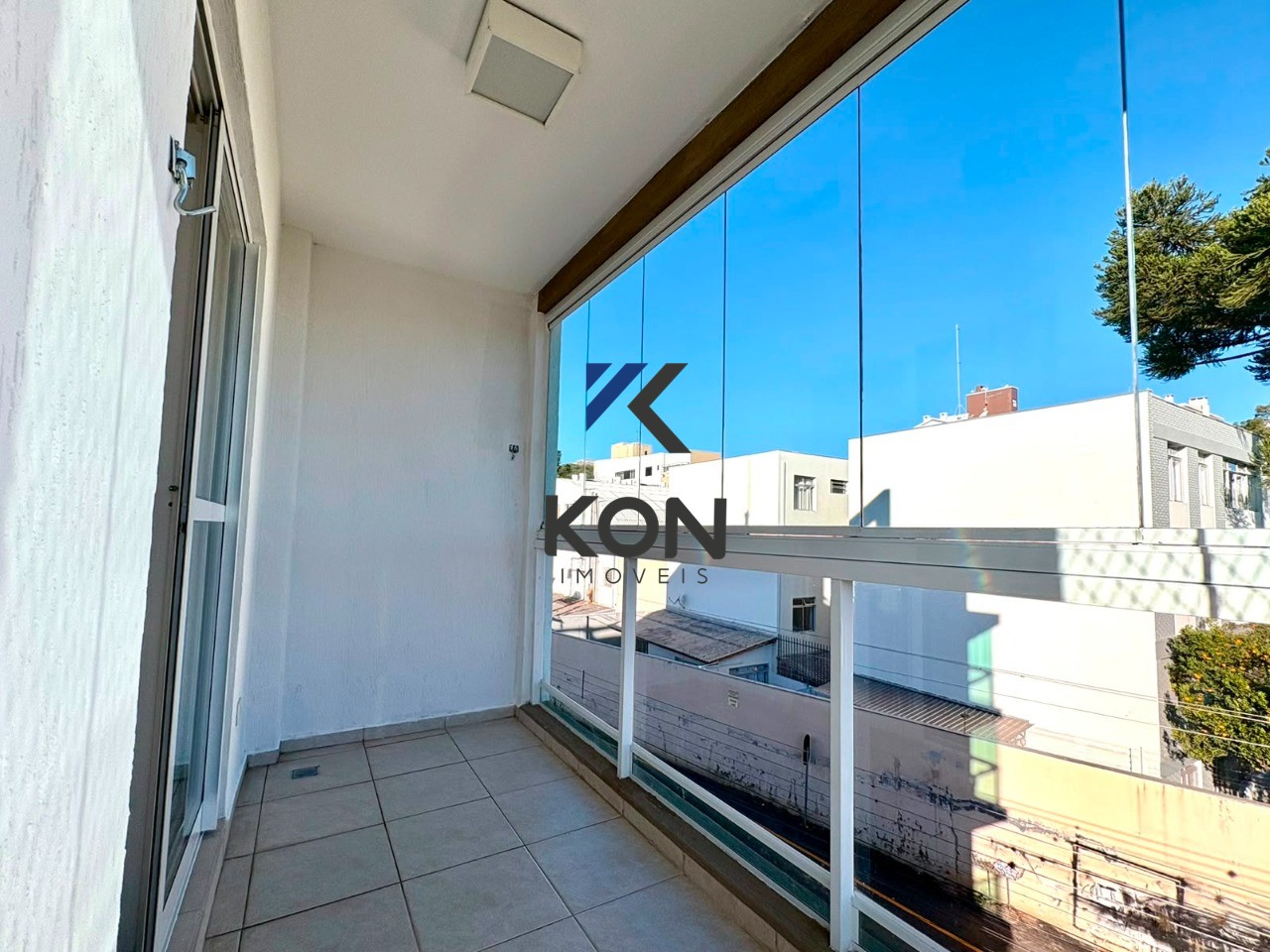 Apartamento a Venda no Seminário - Custo-Benefício Único, 2 Quartos, Face Noroeste e Vaga Coberta - Avenida Silva Jardim