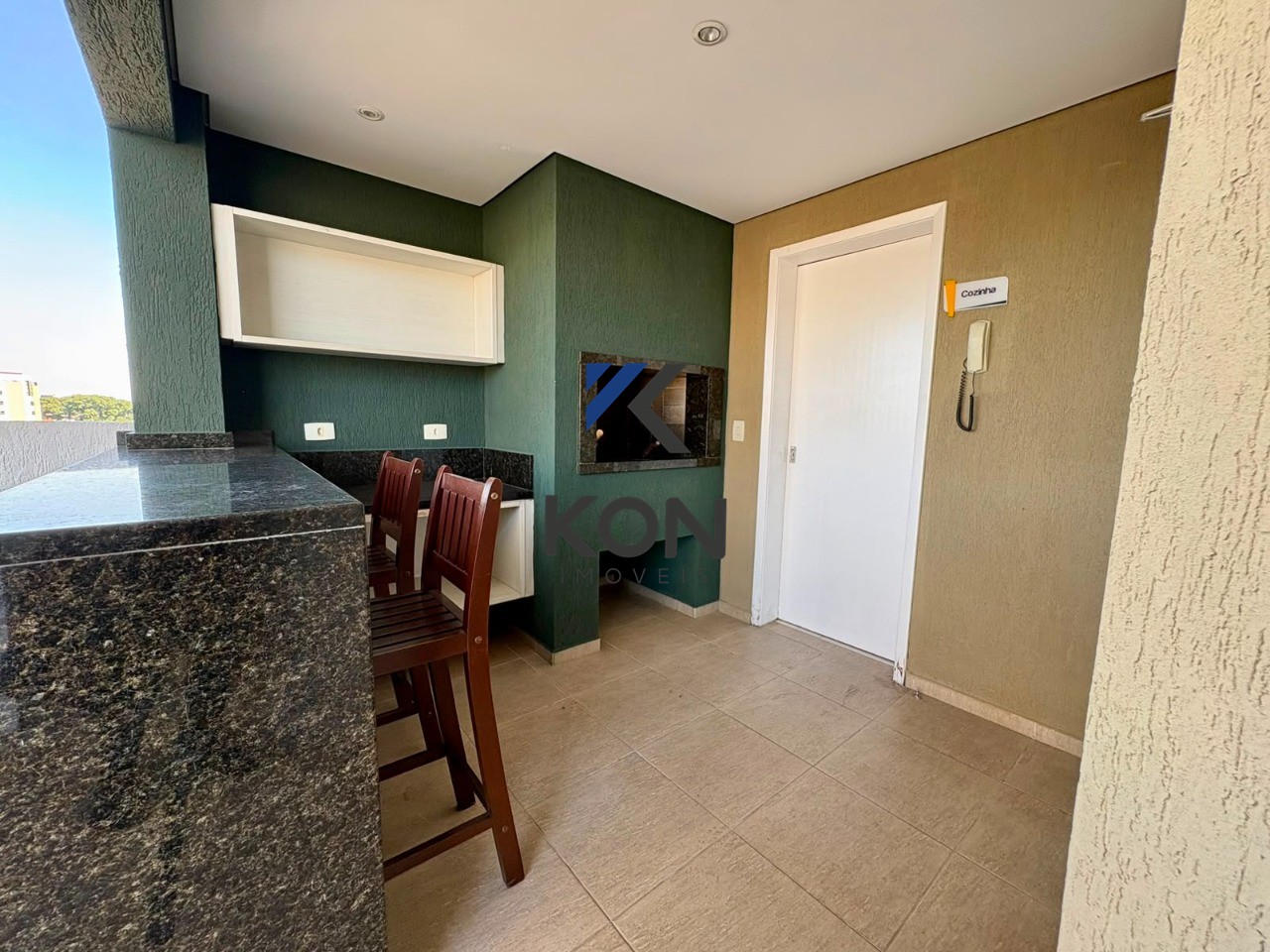 Apartamento a Venda no Seminário - Custo-Benefício Único, 2 Quartos, Face Noroeste e Vaga Coberta - Avenida Silva Jardim