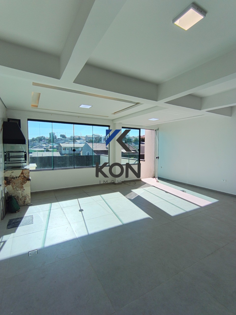 Casa à Venda em Fazenda Rio Grande 3 Quartos, Suíte, Área Gourmet e 160m²