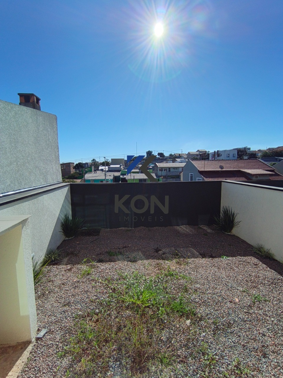 Casa à Venda em Fazenda Rio Grande 3 Quartos, Suíte, Área Gourmet e 160m²