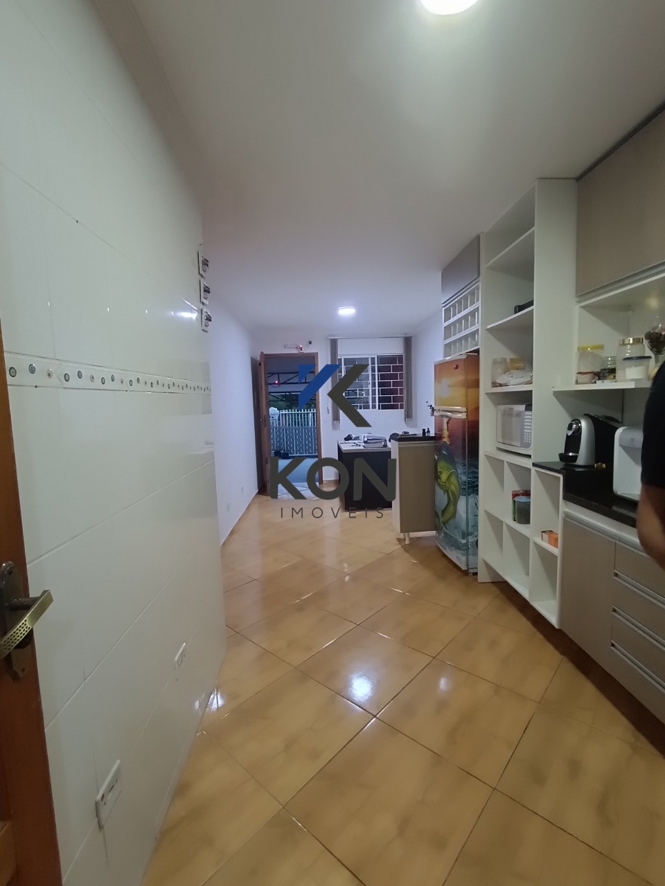 Sobrado à venda em Fazenda Rio Grande-PR, Bairro Gralha Azul: 3 quartos, 2 suítes, 3 salas, 3 banheiros, 2 vagas e 175m²!
