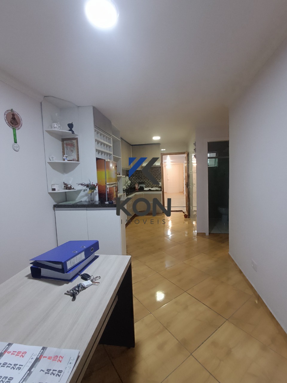 Sobrado à venda em Fazenda Rio Grande-PR, Bairro Gralha Azul: 3 quartos, 2 suítes, 3 salas, 3 banheiros, 2 vagas e 175m²!