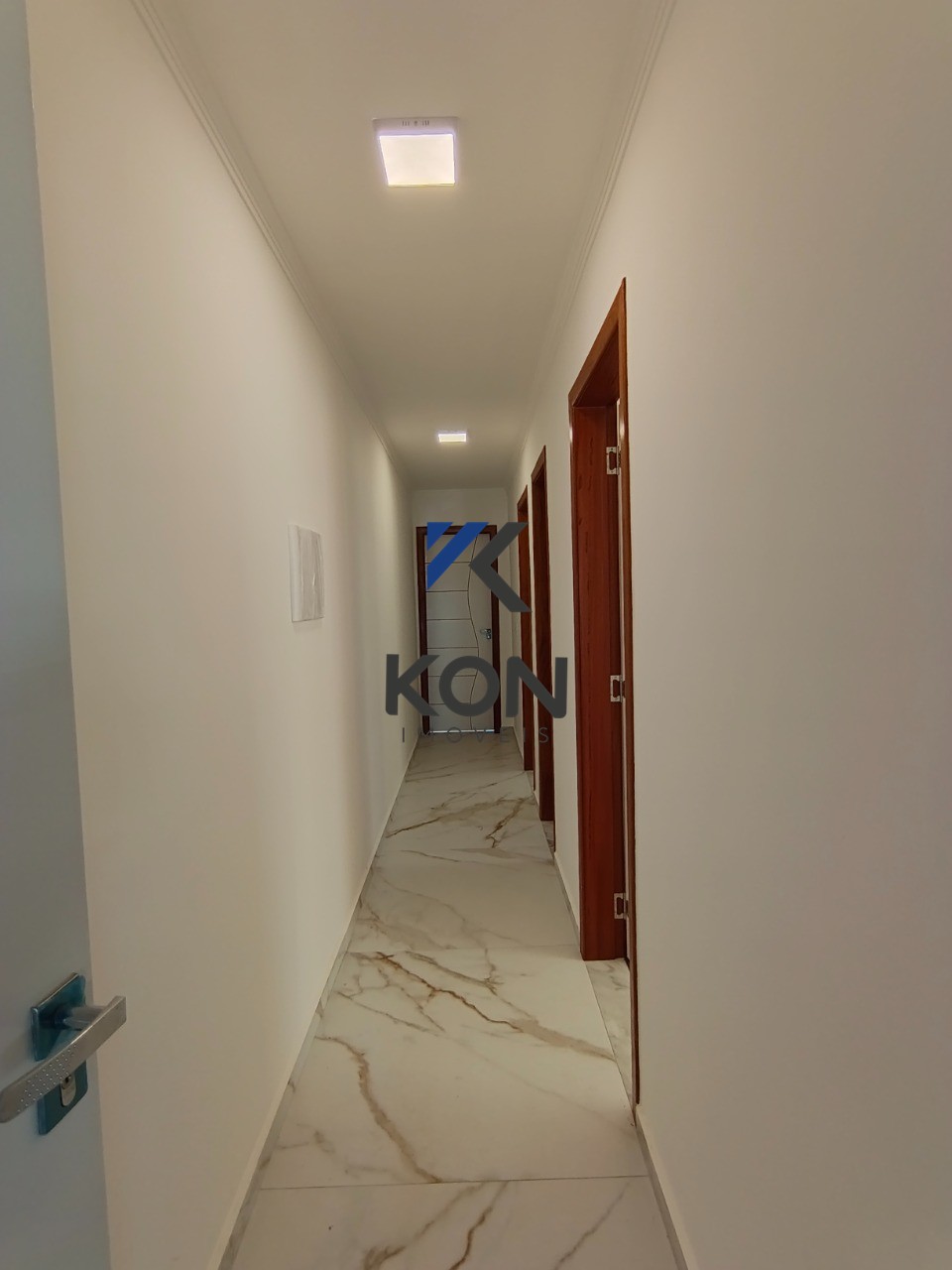 Casa à Venda em Fazenda Rio Grande 3 Quartos, Suíte, Área Gourmet e 160m²