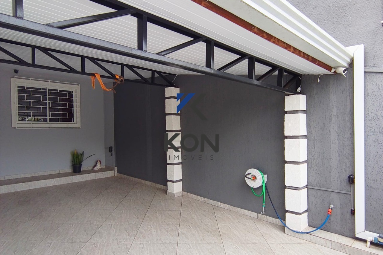 Sobrado à venda em Fazenda Rio Grande-PR, Bairro Gralha Azul: 3 quartos, 2 suítes, 3 salas, 3 banheiros, 2 vagas e 175m²!