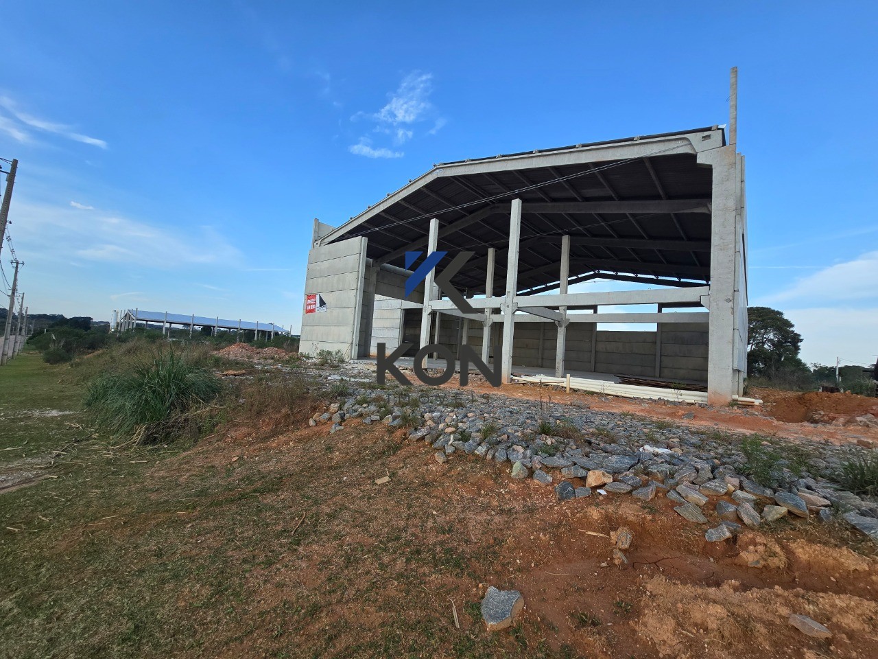 Galpão industrial à venda dentro do conceituado Condomínio Empresarial / Industrial GREEN COMPANY, localizado em Fazenda Rio Grande, PR!