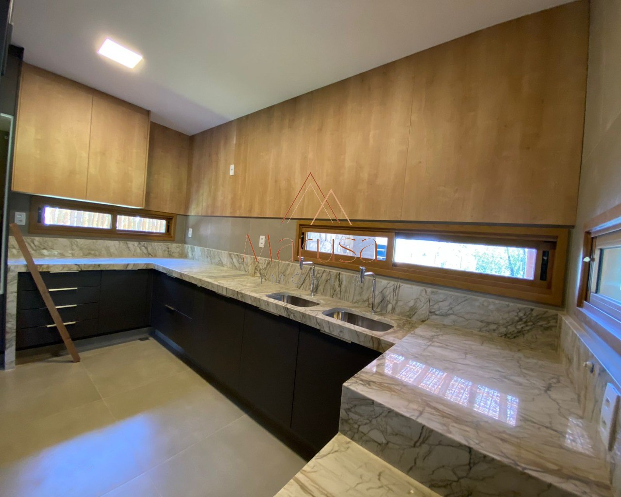 Casa residencial em mata de são joão - ba, praia do forte