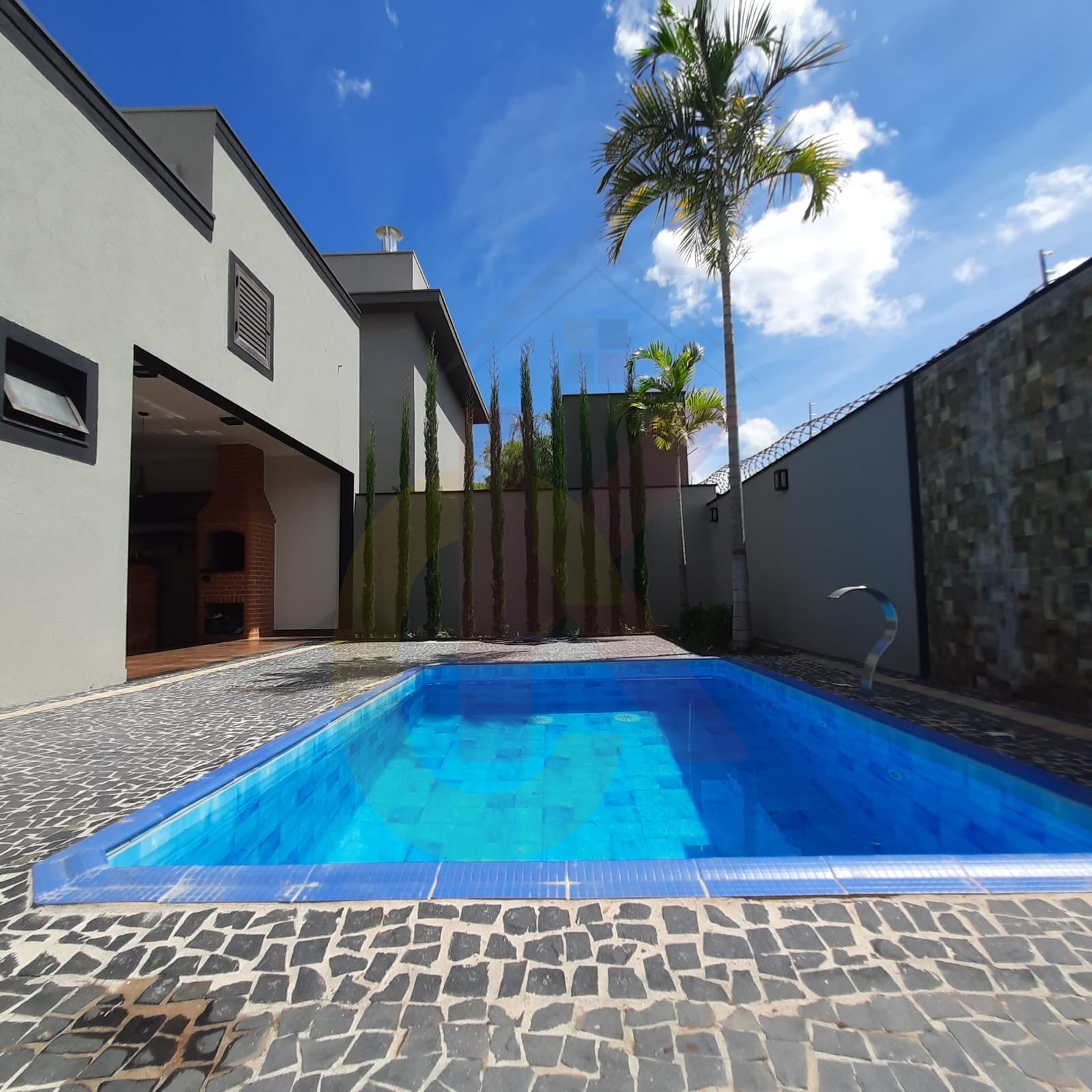Casa Venda 200M² Condominio San Marco, face sombra, 3 Suítes com Closet ,sala 2 ambiente, cozinha planejada, cooktop, coifa, micro-ondas e forno elétr