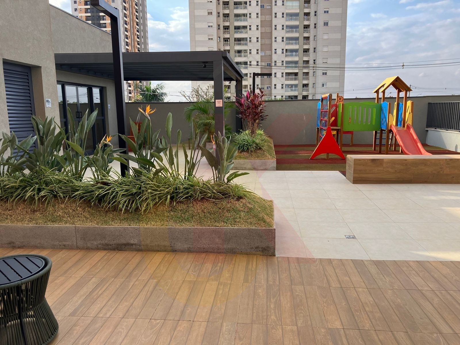 Oportunidade imperdível: Apartamento à venda em Ribeirão Preto-SP, Quinta da Primavera. 3 quartos, 1 suíte, 3 banheiros, 2 vagas.