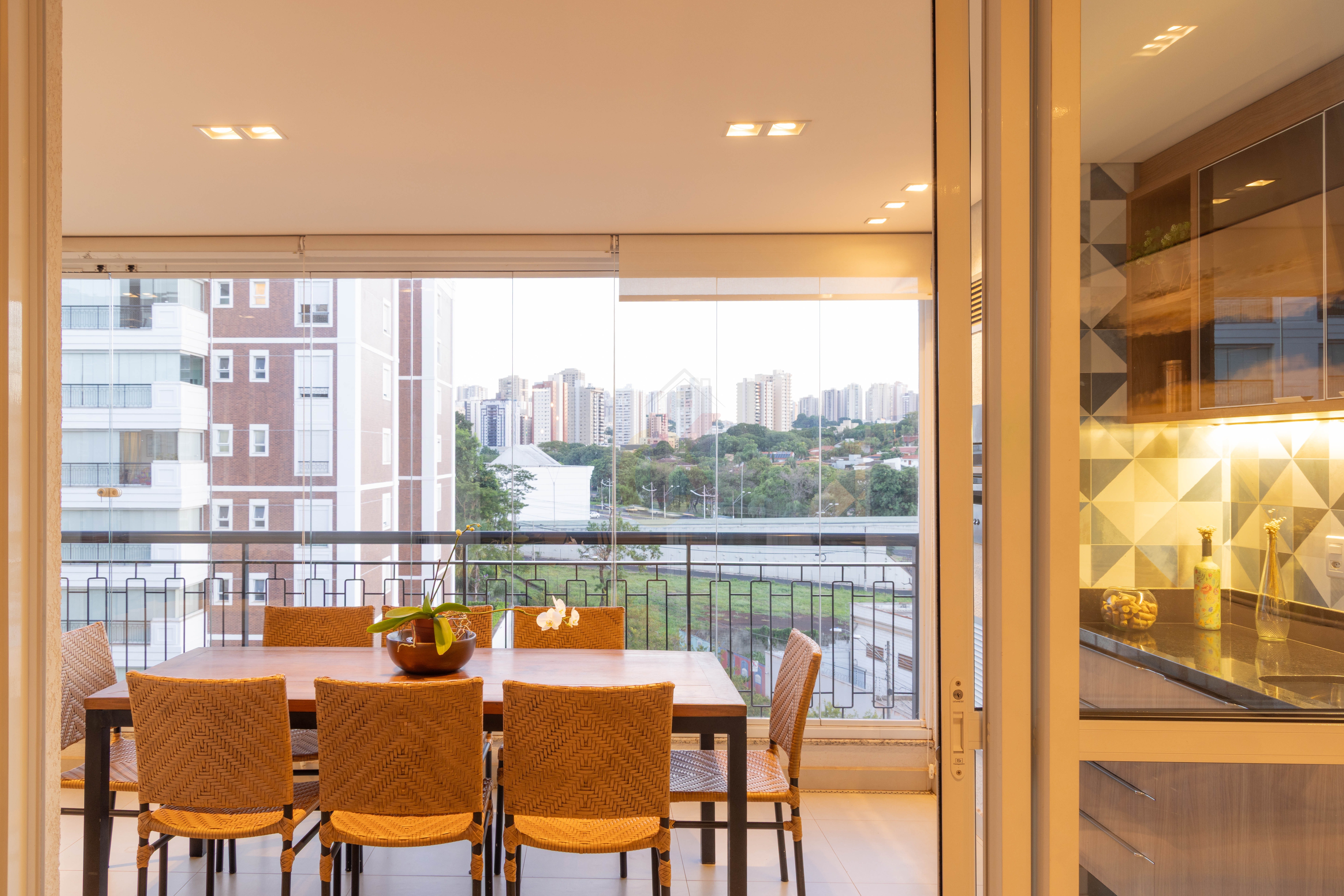 Apartamento, 3 quartos, 131 m² - Foto 2