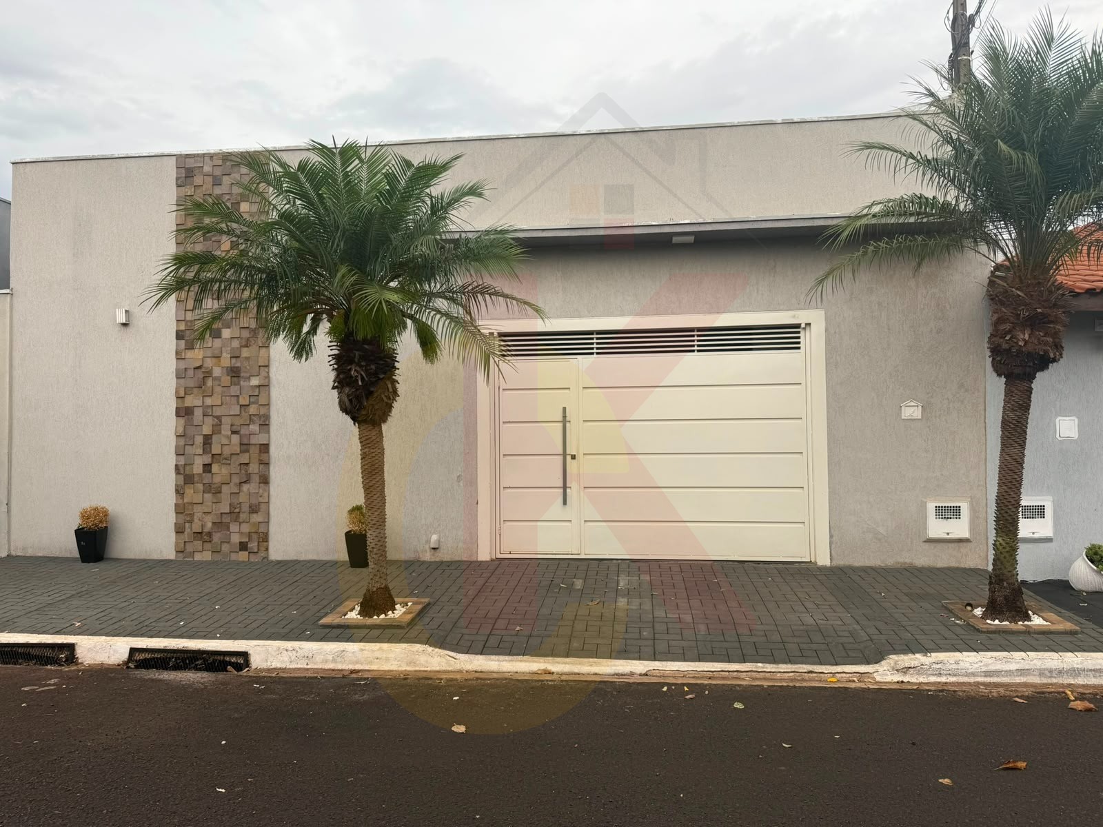 Casa, 1 quarto, 162 m² - Foto 1