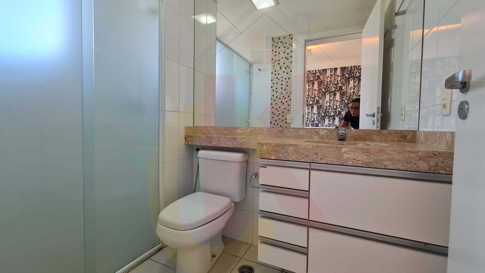 Apartamento de luxo no Jardim Botânico: 3 suítes, 2 salas,lavabo e 1 banheiro serviço , 3 vagas de garagem, 167m² - Ribeirão Preto-SP