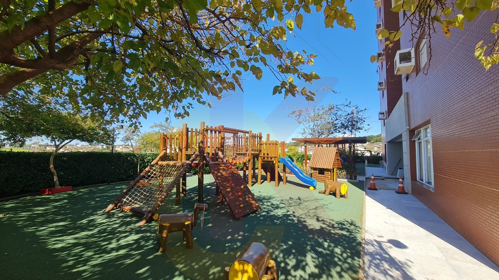 Apartamento de luxo no Jardim Botânico: 3 suítes, 2 salas,lavabo e 1 banheiro serviço , 3 vagas de garagem, 167m² - Ribeirão Preto-SP