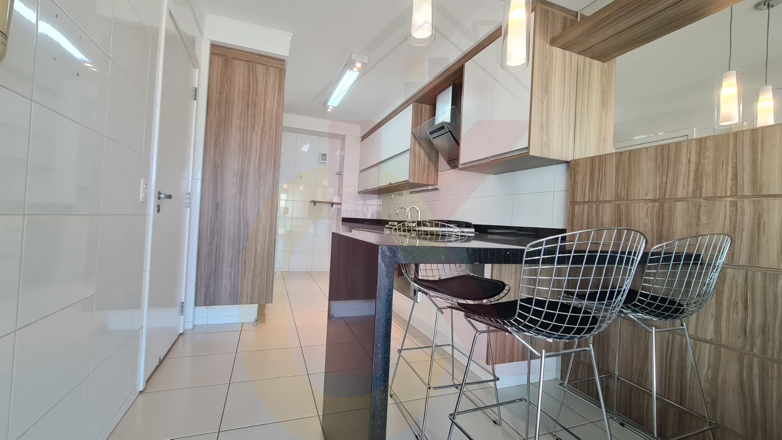 Apartamento de luxo no Jardim Botânico: 3 suítes, 2 salas,lavabo e 1 banheiro serviço , 3 vagas de garagem, 167m² - Ribeirão Preto-SP