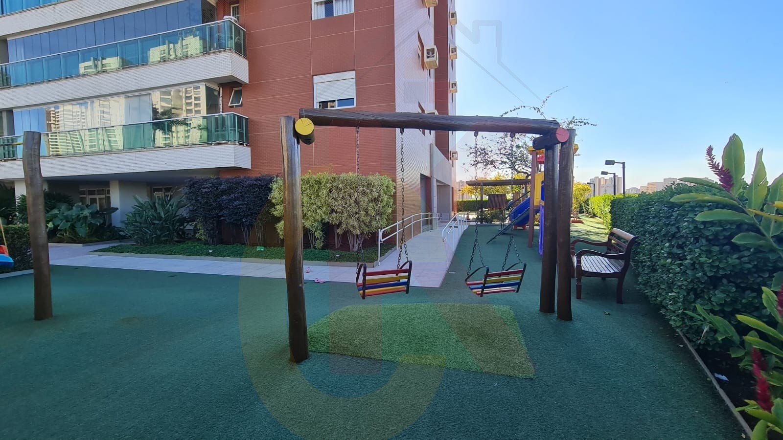 Apartamento de luxo no Jardim Botânico: 3 suítes, 2 salas,lavabo e 1 banheiro serviço , 3 vagas de garagem, 167m² - Ribeirão Preto-SP