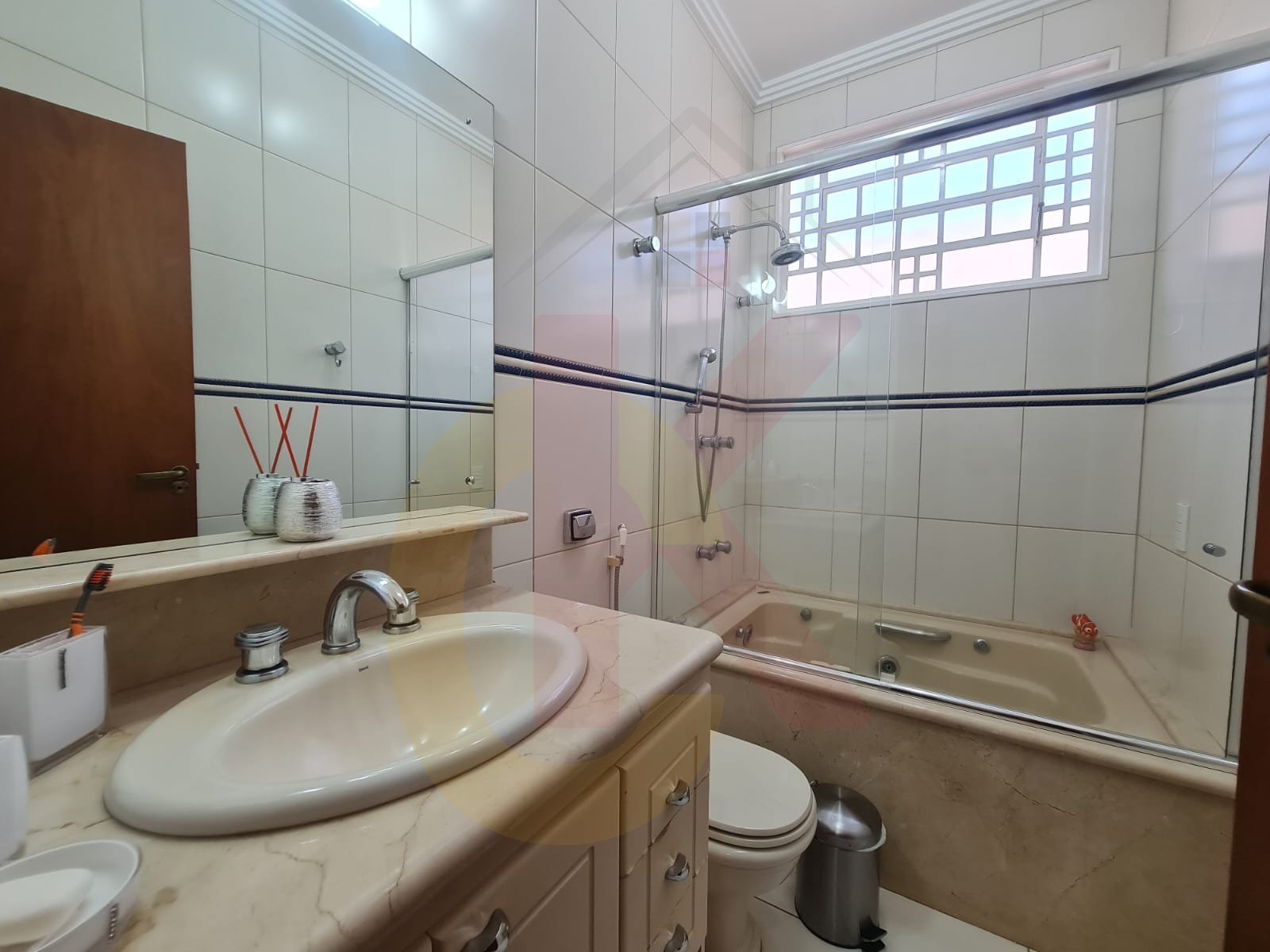Casa de luxo à venda na City Ribeirão, Ribeirão Preto-SP: 6 quartos sendo 4 suítes, 3 salas, 5 banheiros, 24 vagas, 435,13 m² de construção
