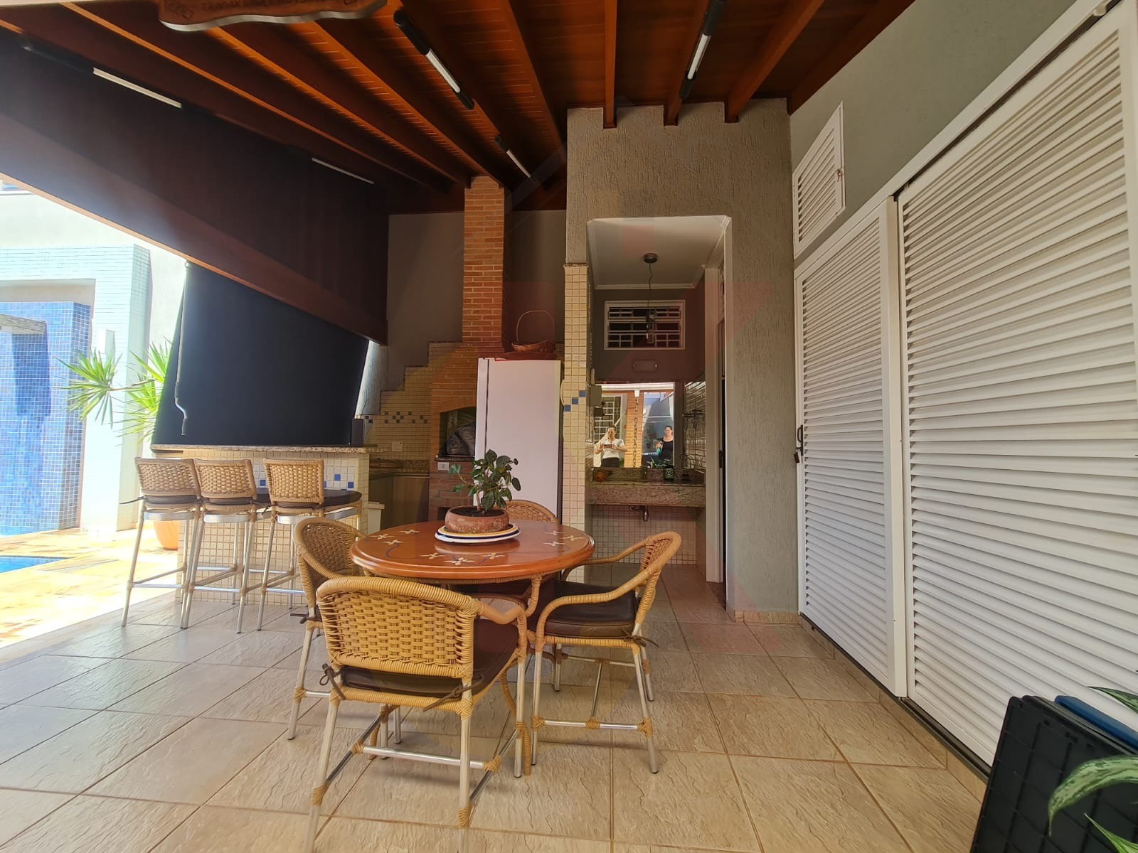 Casa de luxo à venda na City Ribeirão, Ribeirão Preto-SP: 6 quartos sendo 4 suítes, 3 salas, 5 banheiros, 24 vagas, 435,13 m² de construção