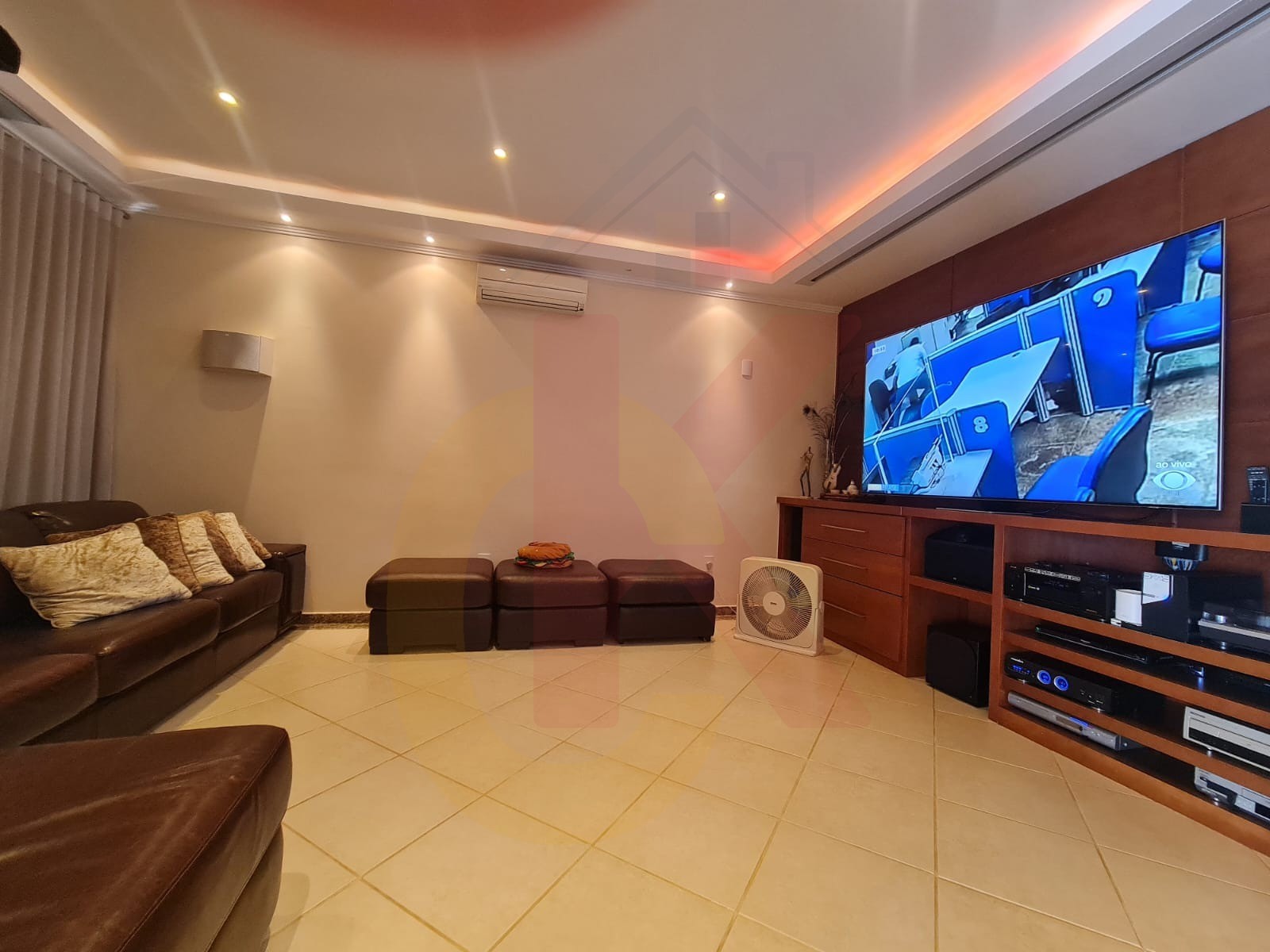 Casa de luxo à venda na City Ribeirão, Ribeirão Preto-SP: 6 quartos sendo 4 suítes, 3 salas, 5 banheiros, 24 vagas, 435,13 m² de construção