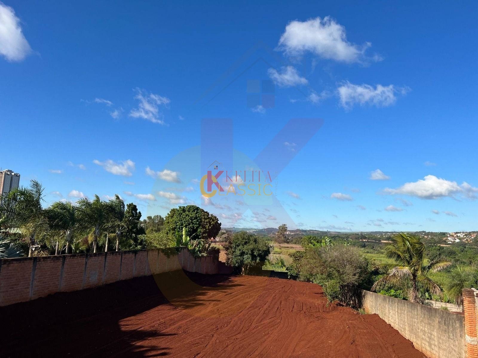 Ótimo terreno disponível para venda no Condomínio Residencial Quinta da Alvorada - TE00030
