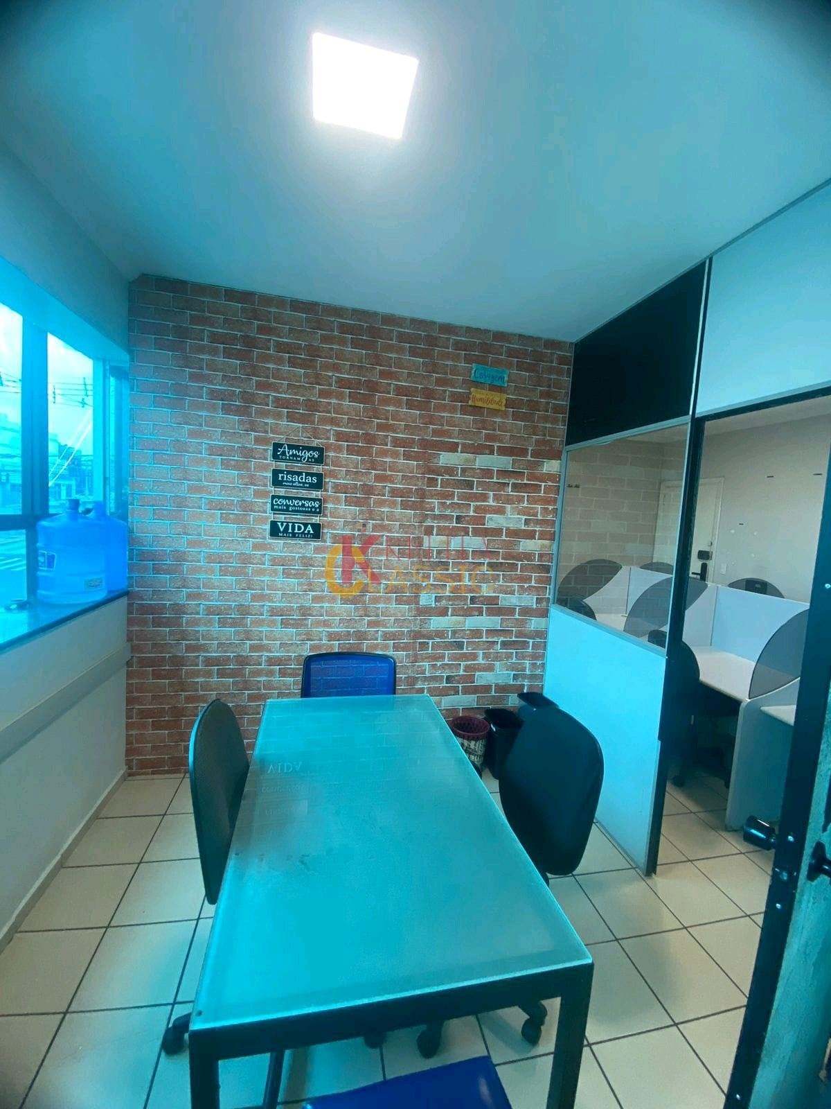 Oportunidade Única: Sala Comercial Pronta e Equipada para Seu Negócio ou Investimento!