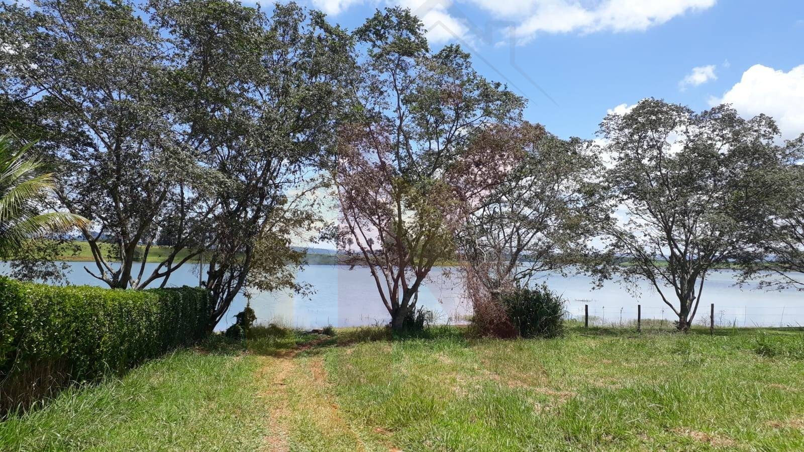 Terreno 3.297m2 em condomínio águas da canastra, delfinópoli - foto 1