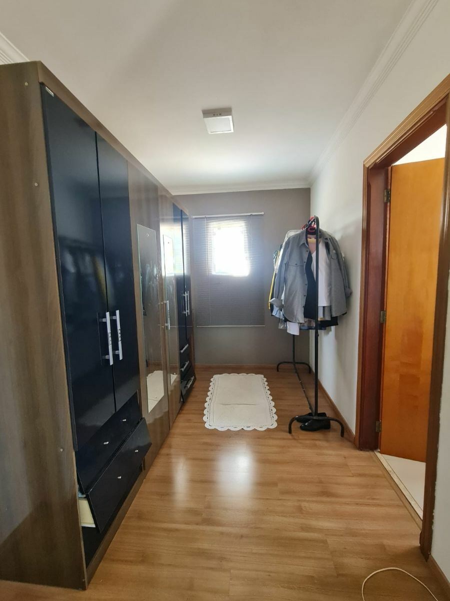 Imperdível: Casa à venda em Ribeirão Preto-SP, Jardim Itaú! 3 quartos, 1 suíte, 3 salas, 4 banheiros, 6 vagas, 424 m²!