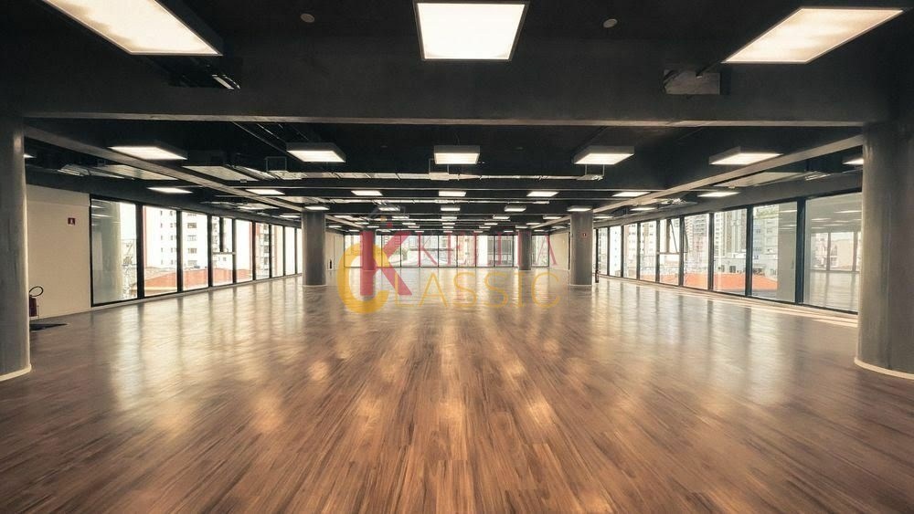 Aluga-se escritórios em Edifício Corporativo totalmente renovado (a partir de 390m² até 2.441m²)