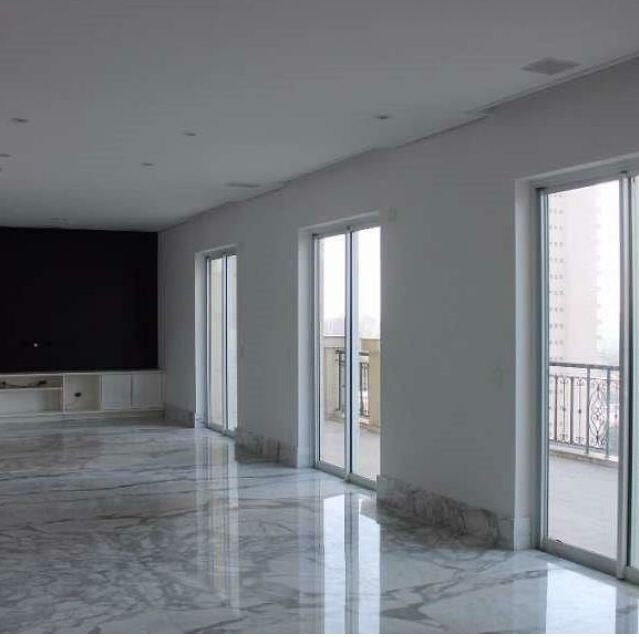 Linda cobertura duplex no ibirapuera para venda e locação