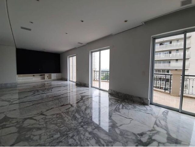 Linda cobertura duplex no ibirapuera para venda e locação