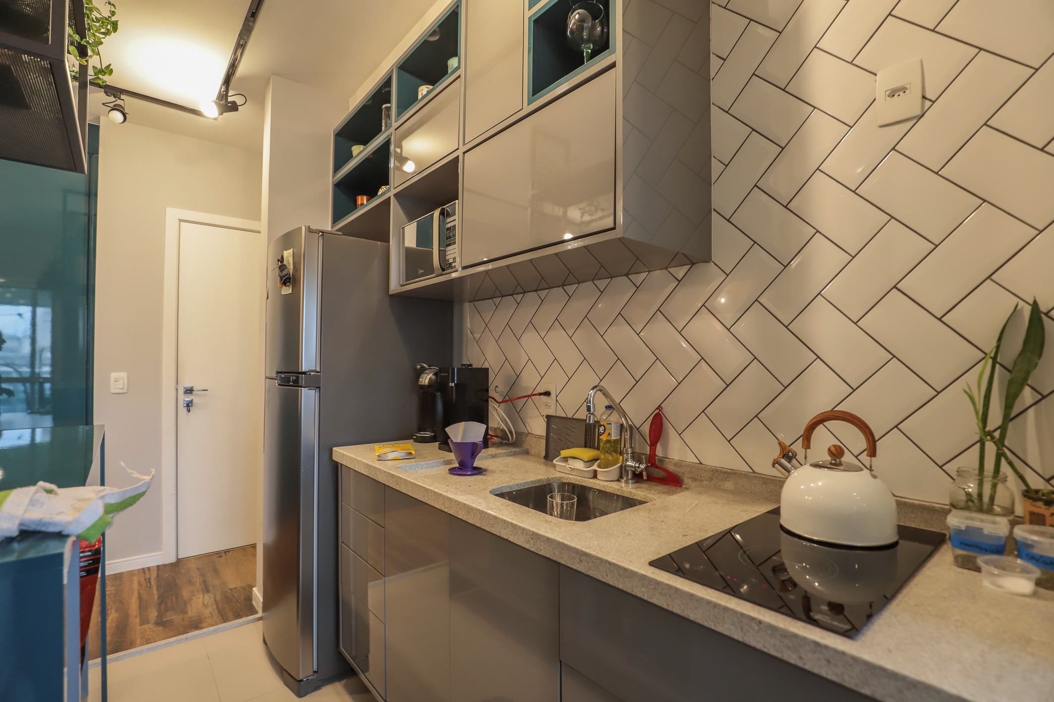 Confortável studio residencial para locação em santa efigêni