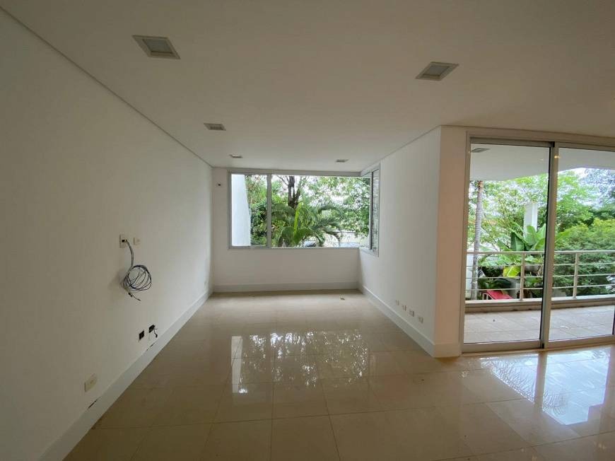 Casa em condominio fechado alto padrão no brookin 4 dorm 4 s