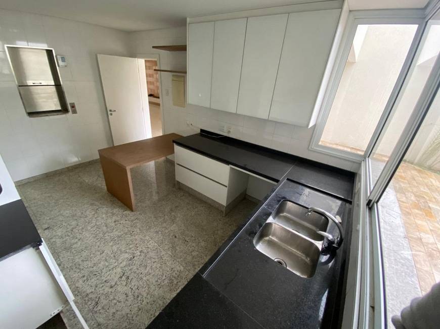 Casa em condominio fechado alto padrão no brookin 4 dorm 4 s