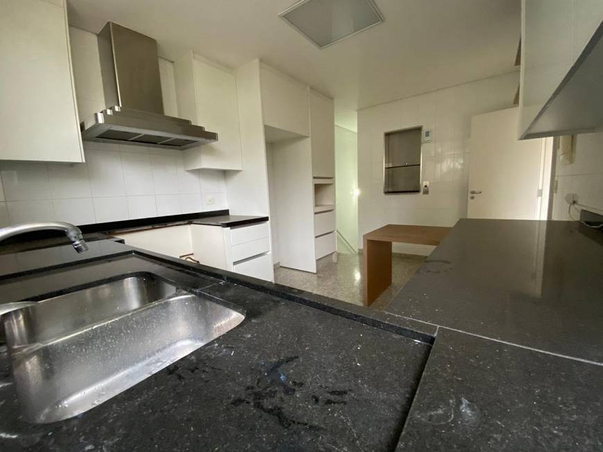Casa em condominio fechado alto padrão no brookin 4 dorm 4 s