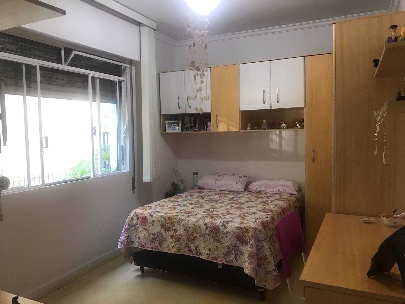 Belíssimo apartamento de alto padrão - 3 dorms sendo 2 suites - 3 banheiros - sala com 3 ambientes - ótima localização a uma quadra da Av Paulista.