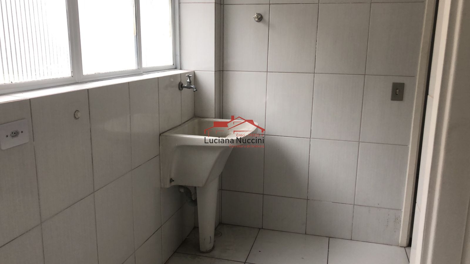 Apartamento para locação no Paraíso, São Paulo-SP: 3 quartos, 1 suíte, 1 sala, 3 banheiros, 157m² de área!