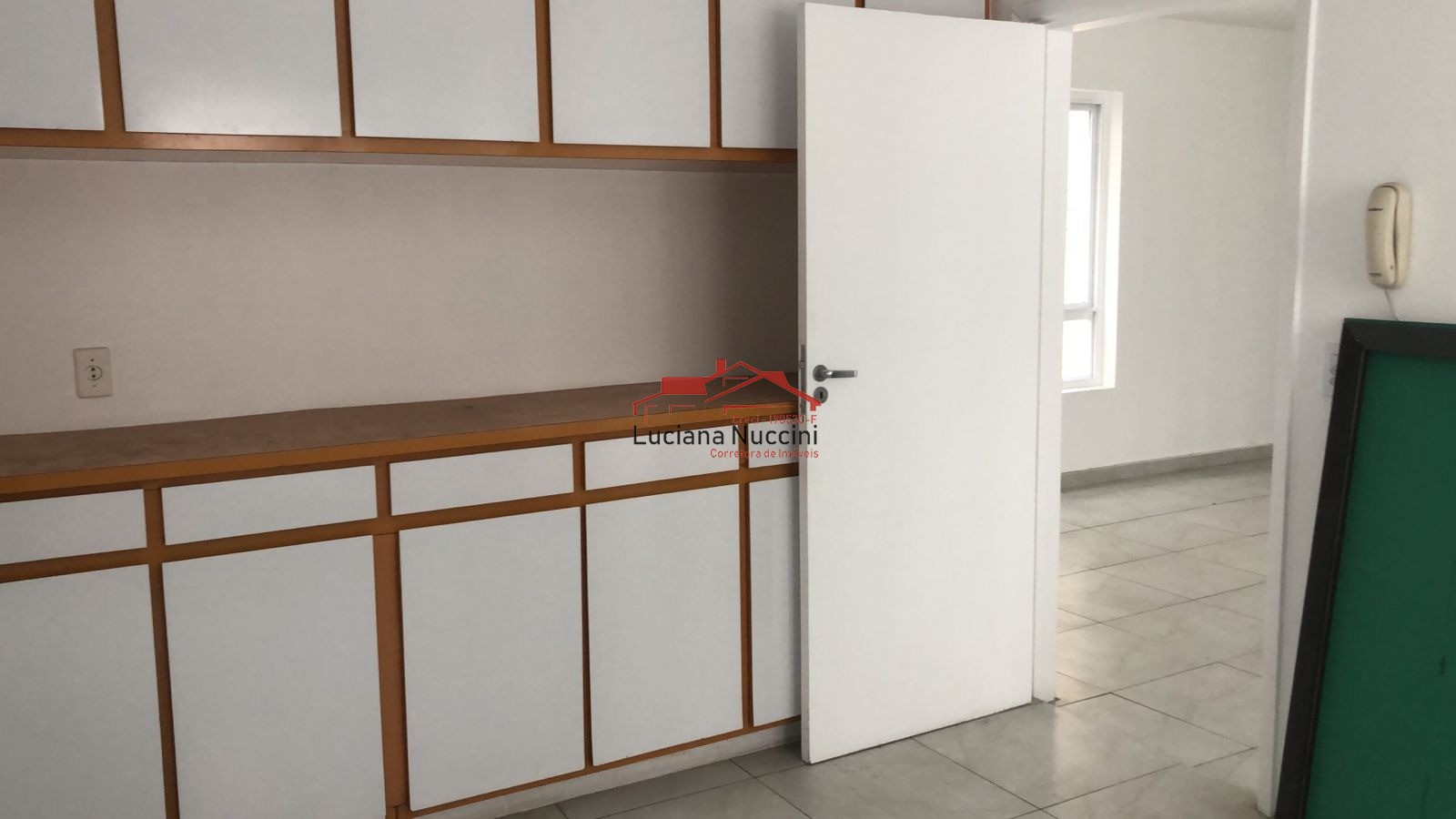 Apartamento para locação no Paraíso, São Paulo-SP: 3 quartos, 1 suíte, 1 sala, 3 banheiros, 157m² de área!