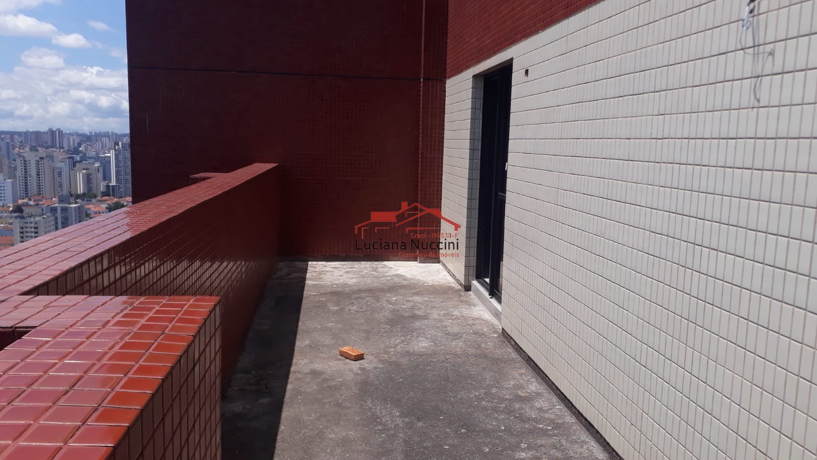 Cobertura de luxo à venda na Vila Mariana, São Paulo-SP: 4 quartos, 4 suítes, 1 sala, 6 vagas, 433,13m² de área!