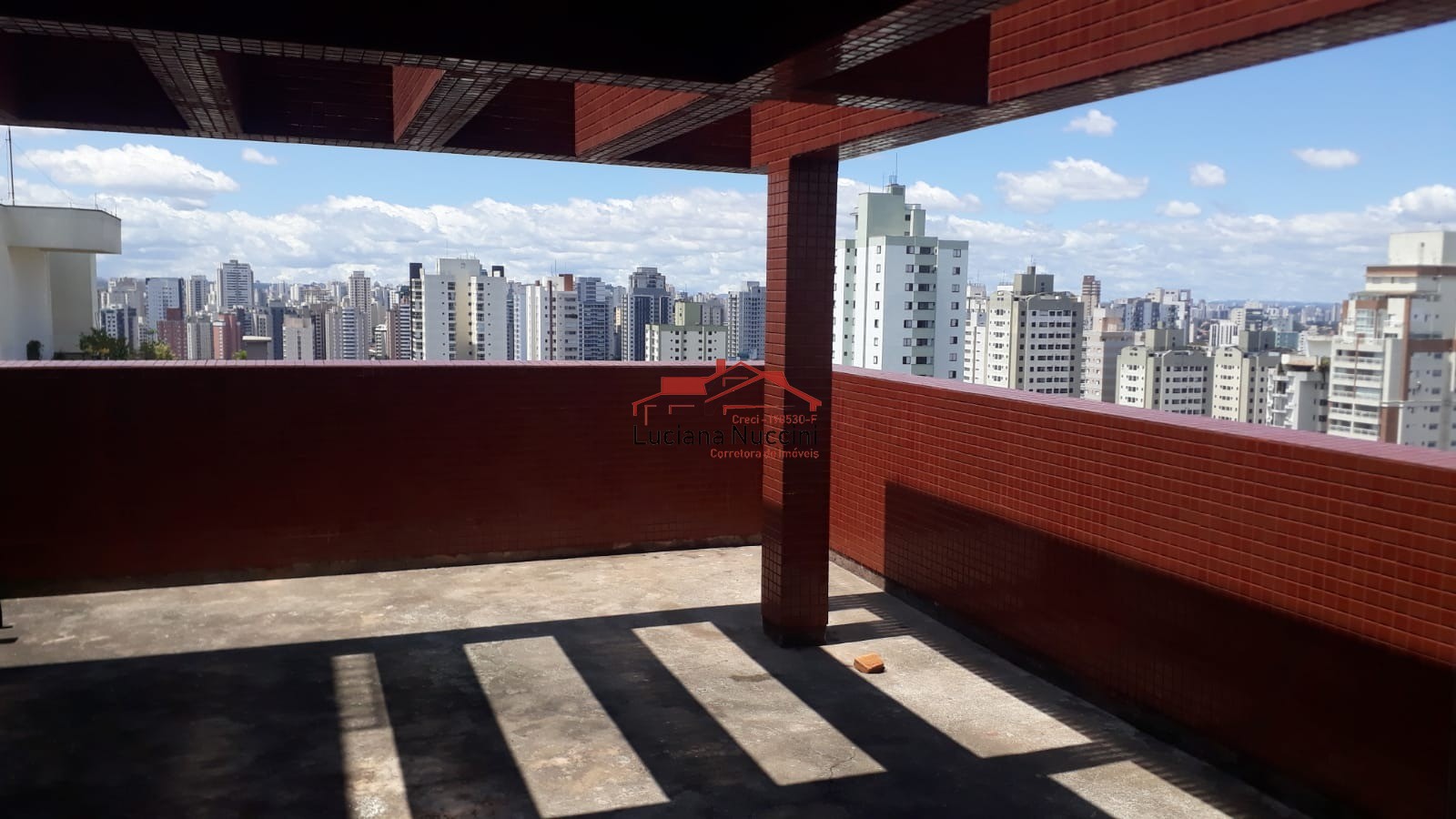 Cobertura de luxo à venda na Vila Mariana, São Paulo-SP: 4 quartos, 4 suítes, 1 sala, 6 vagas, 433,13m² de área!