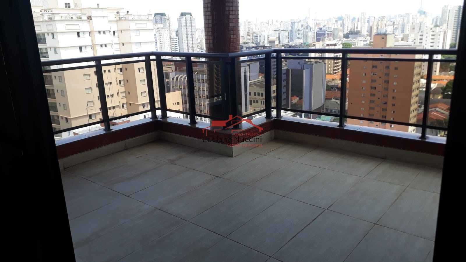 Cobertura de luxo à venda na Vila Mariana, São Paulo-SP: 4 quartos, 4 suítes, 1 sala, 6 vagas, 433,13m² de área!
