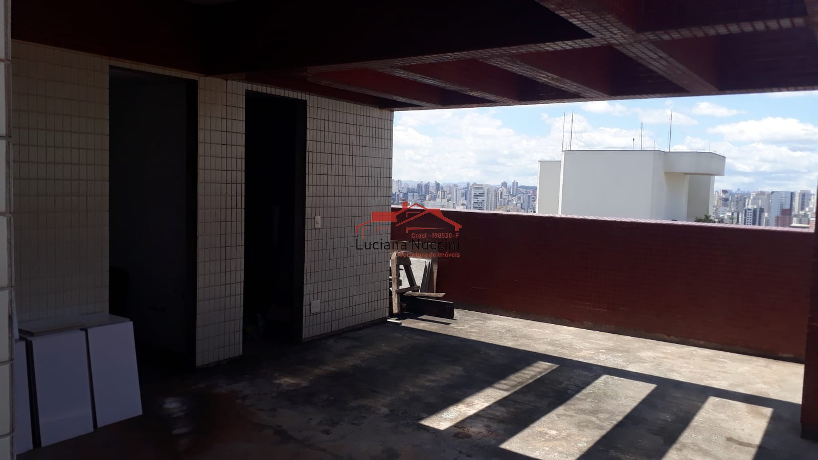 Cobertura de luxo à venda na Vila Mariana, São Paulo-SP: 4 quartos, 4 suítes, 1 sala, 6 vagas, 433,13m² de área!