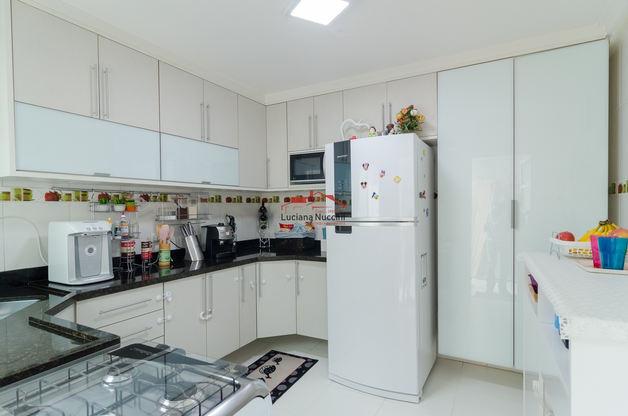 Locação e venda casa em condomínio