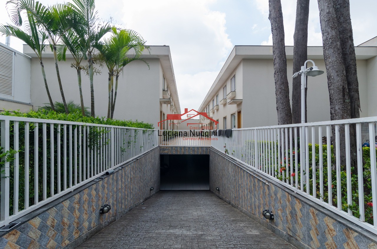 Locação e venda casa em condomínio