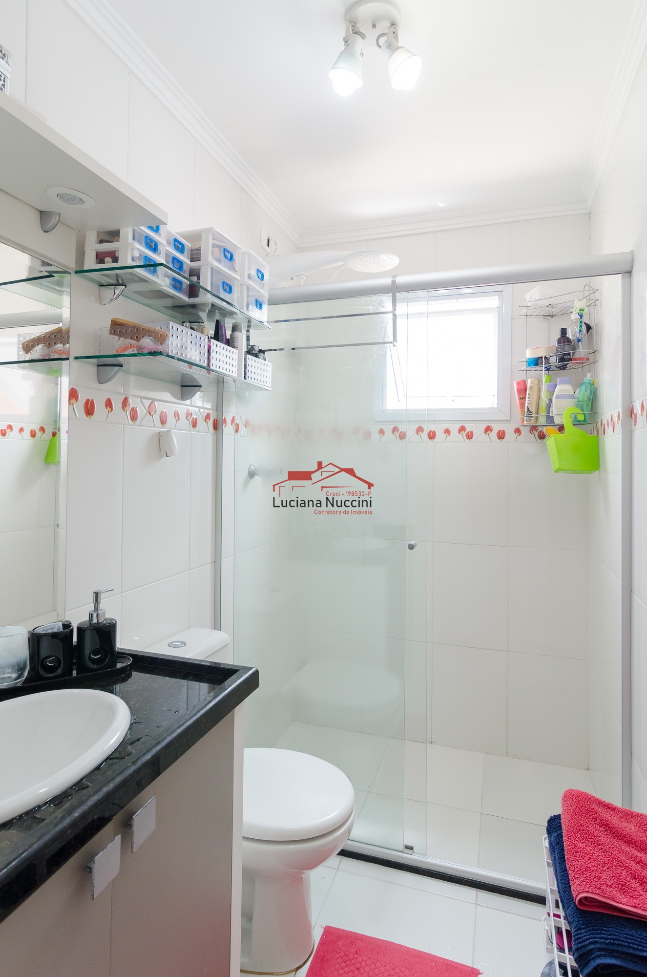 Locação e venda casa em condomínio