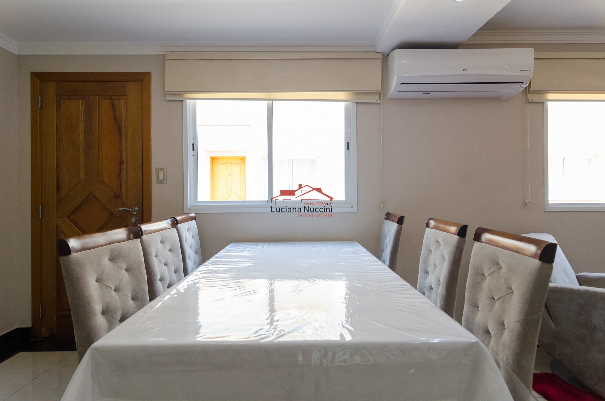 Locação e venda casa em condomínio