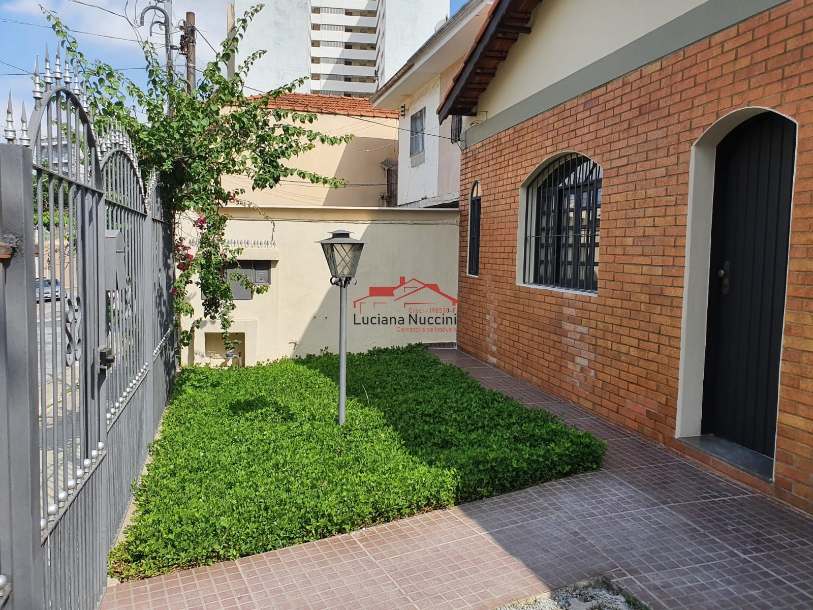 Locação casa térrea