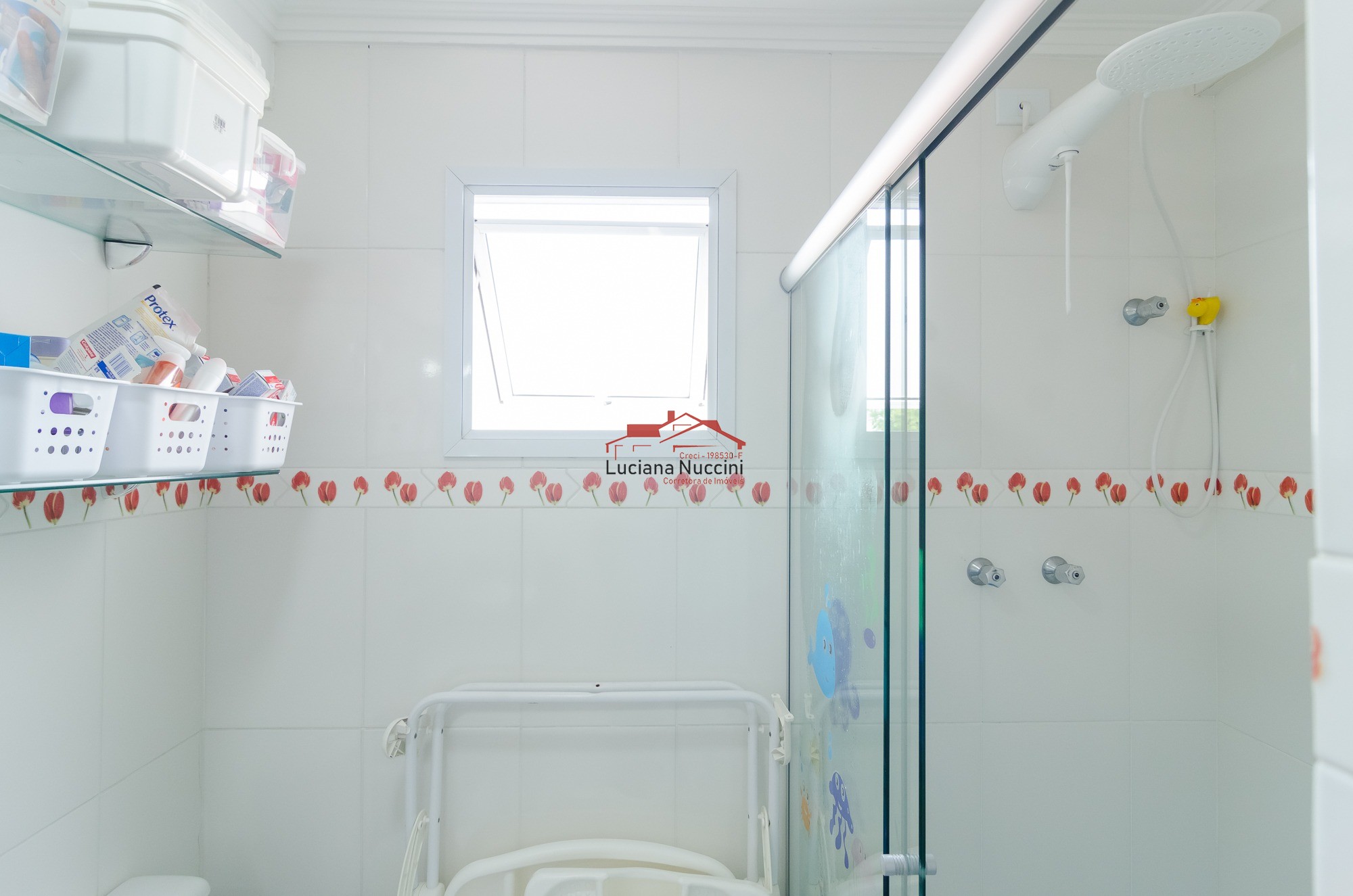 Locação e venda casa em condomínio