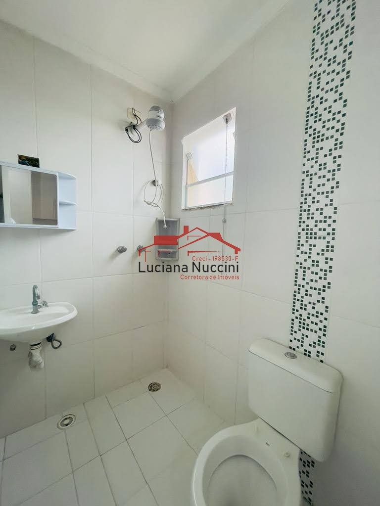 Casa ao lado metro Patriarca, Casa ao lado radial, casa com vários comércios